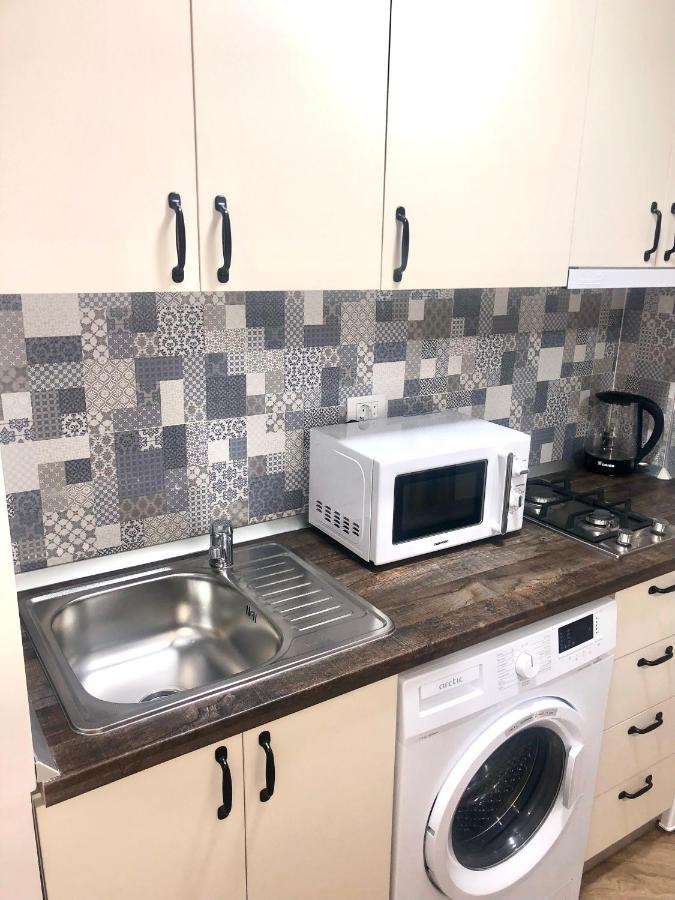 Holiday Apartments Галац Экстерьер фото